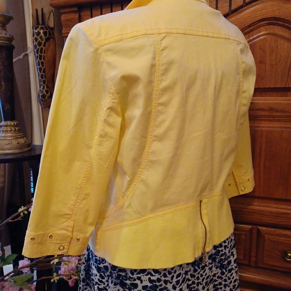 CHICO'S BRIGHT YELLOW JACKET SIZE 2 LIKE NEW - Picture 7 of 11
